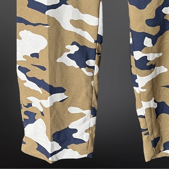 BANANA Republic (16) camo Hayden pant.Pull-on, elastic back waist, split hem NWT - Picture 3 of 12